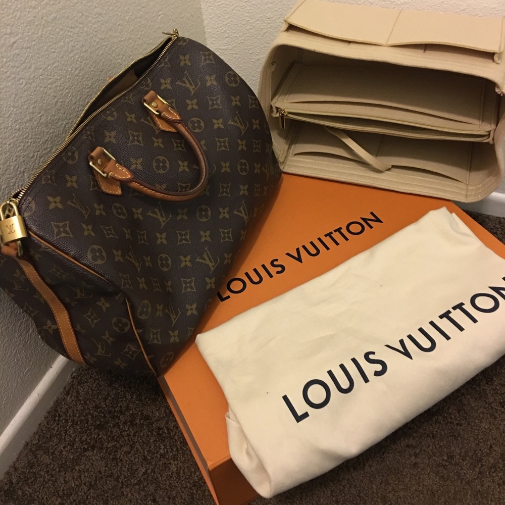 Louis Vuitton Speedy 35